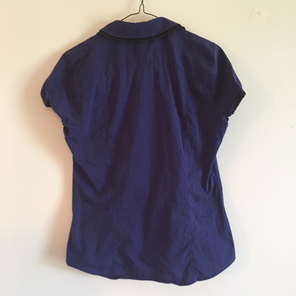 Express Button up Blouse - Picture 3 of 3